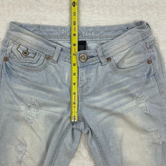 Ariya Jeans Capri 3/4 Light Wash Cuffed Distressed Denim - Picture 6 of 7